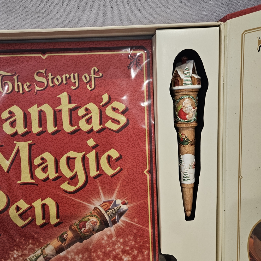 Hallmark Santa's Magic Pen Gift Set - Red and White - Picture 3 of 4